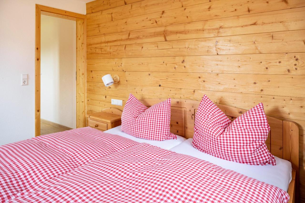 Gaestehaus Steiert Fewo Kuhbergblick Lenzkirch Luaran gambar